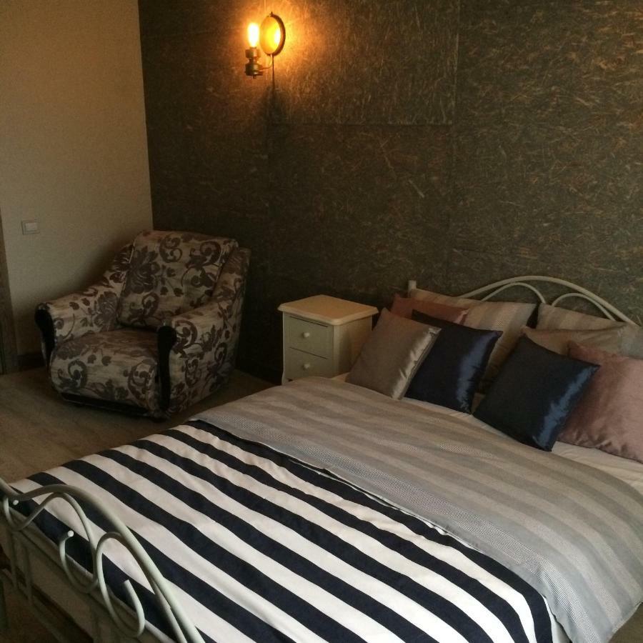 Dzirnavinas Motel Biksti Eksteriør bilde